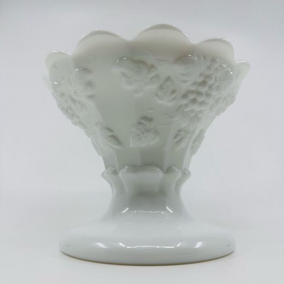 Westmoreland Paneled Grape Milk Glass 5" Epergne Base Piece Code - EPEB5 Antique - Picture 1 of 9
